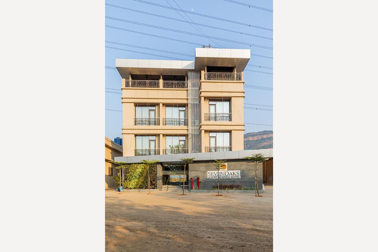 Hotel Seven Oaks Nova Bombaim Exterior foto