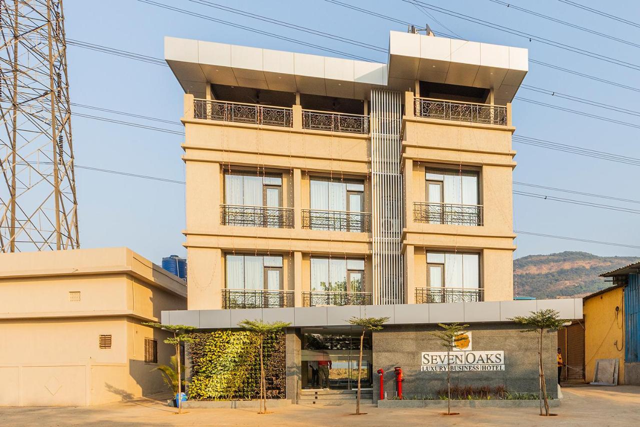 Hotel Seven Oaks Nova Bombaim Exterior foto